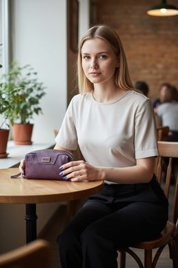 Косметичка жіноча Karya. Артикул: KR2038-242. Ціна 1 084 грн