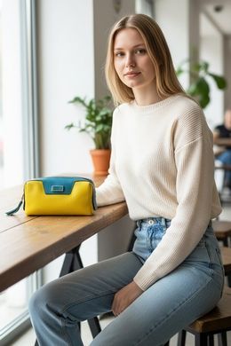 Женская косметичка Karya. Артикул: KR2038-830-925. Цена 1 084 грн